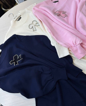 Elegant Bow-Detail Knit Top – Soft Stretch, Chic Finish