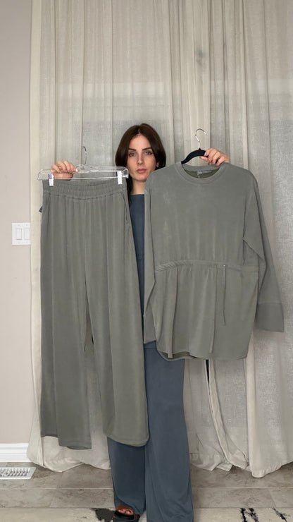 Two‑Piece Cotton Set with Built‑In Belt & Relaxed Fit