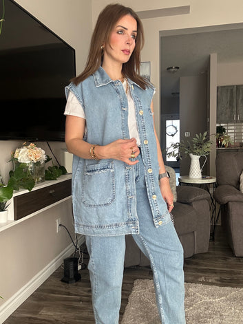 Button-Front Denim Vest – Structured Layer with Everyday Edge