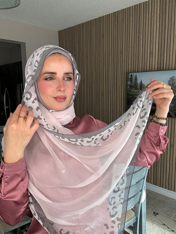 Scarf Leopard Border Chiffon Hijab – Lightweight & Elegant