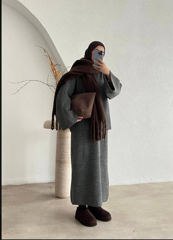 Minimalist Knit Set – Modest, Chic & Comfortable