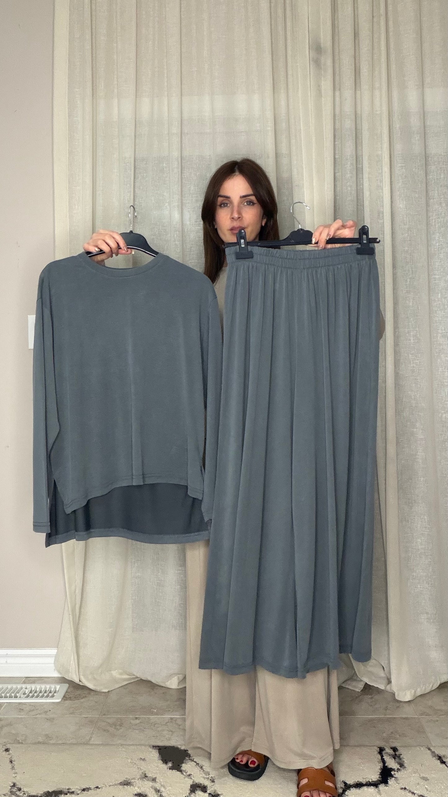 Two‑Piece Relaxed Fit Oysho Set with Wide‑Leg Pants تراك الطيارة