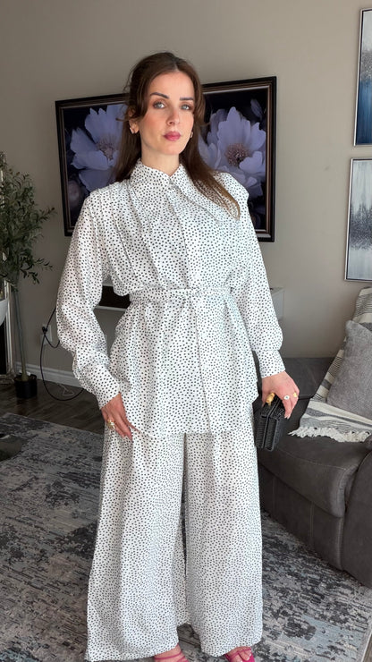 Modest Polka‑Dot Two‑Piece Set with Belted Waist