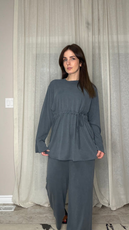 Two‑Piece Cotton Set with Built‑In Belt & Relaxed Fit