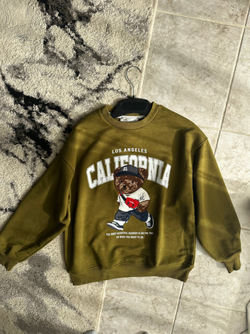 California Bear Graphic Sweatshirt – Vintage-Inspired Streetwear