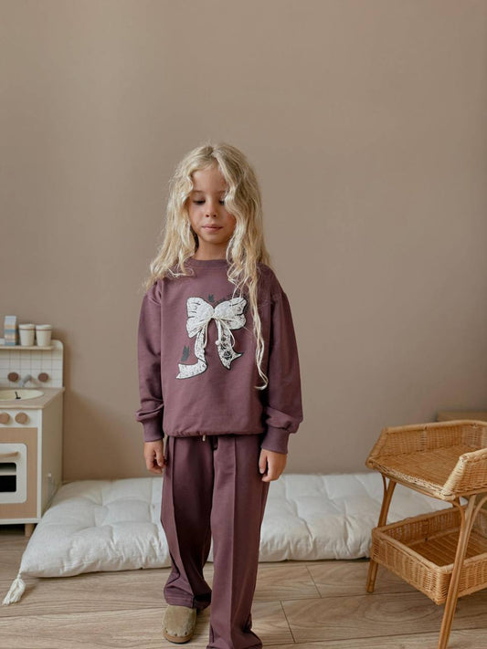 Girls Maroon Bow Sweatshirt & Pants Set – Cozy & Stylish Outfit