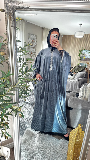 Pearl-Embellished Gallabeya Abaya – Elegant Occasionwear