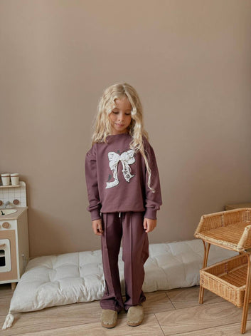 Girls Maroon Bow Sweatshirt & Pants Set – Cozy & Stylish Outfit