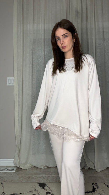 Two‑Piece Lace Cotton Set with Relaxed Fit