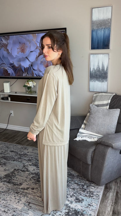 Two‑Piece Relaxed Fit Oysho Set with Wide‑Leg Pants تراك الطيارة