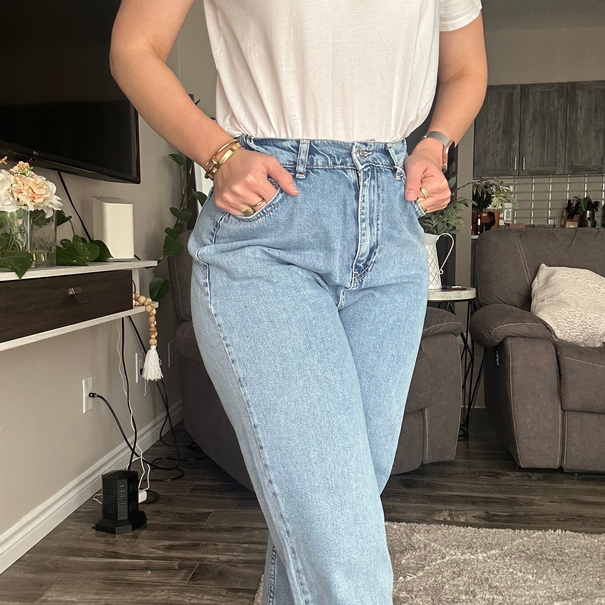 High-Waisted Wide-Leg Denim Pants – Relaxed Fit with Everyday Versatility