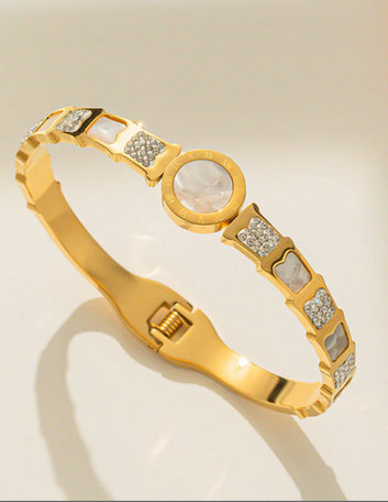 Hold Plated Zircon Bangle