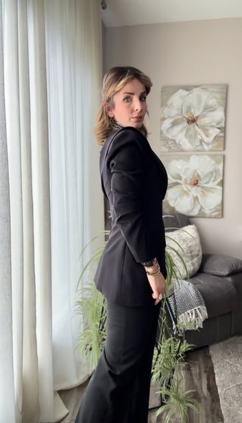Unique Blazer One Sleeve Side Button بليزر كم واحد