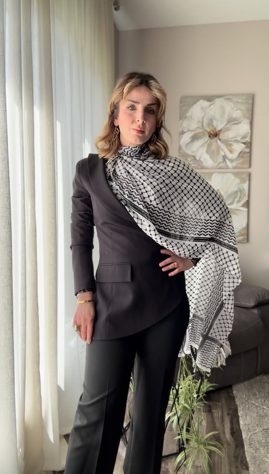 Unique Blazer One Sleeve Side Button بليزر كم واحد