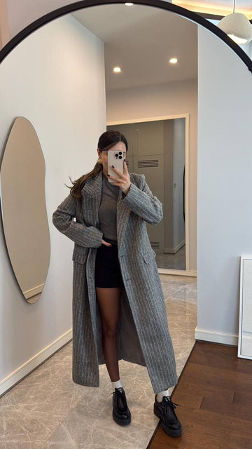 Modern Longline Coat – Street Style Meets Sophistication