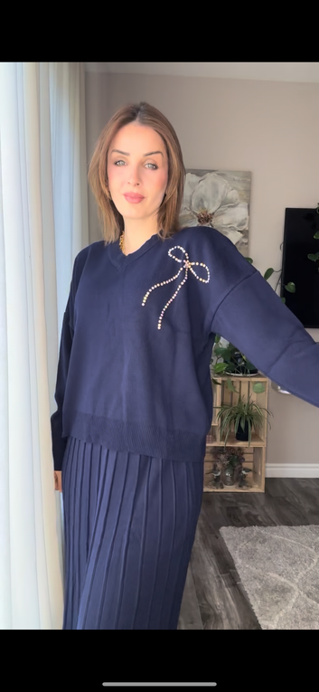 Pleated Knit Skirt Set – Modest Style with Elegant Embellishment