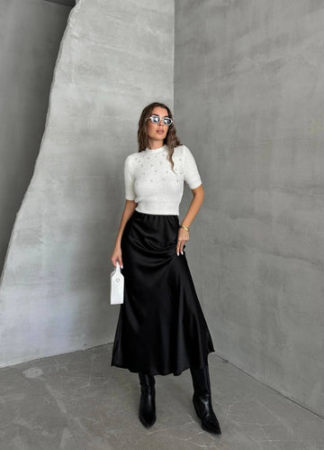 Satin Skirt Set – Sleek Modest Fit with Contemporary Elegance