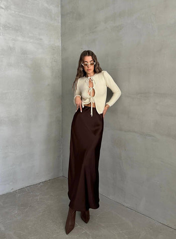 Satin Skirt Set – Sleek Modest Fit with Contemporary Elegance